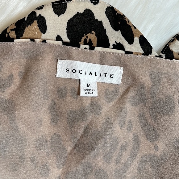 Socialite Animal Print Spaghetti Strap Tank Top - Picture 8 of 12